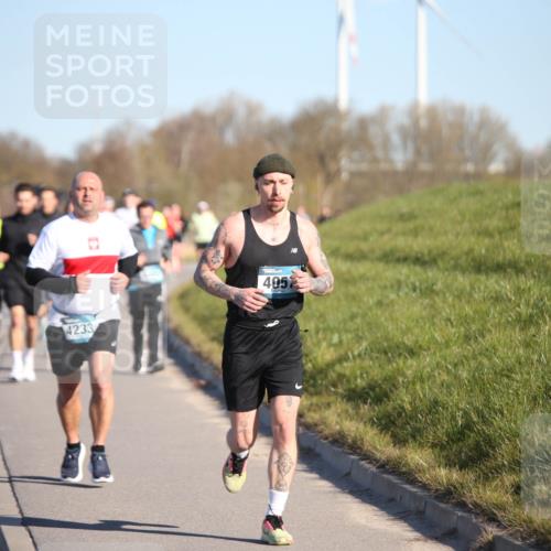 06.04.2025 - 44. Internationalen Wilhelmsburger Insellauf Jannik Wohlers http://msf.ph/oto/7611339 06.04.2025 09:27:13 Laufen 4233, 405 meine-sportfotos.de