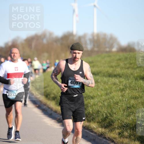 06.04.2025 - 44. Internationalen Wilhelmsburger Insellauf Jannik Wohlers http://msf.ph/oto/7611358 06.04.2025 09:27:14 Laufen 4233, 4057 meine-sportfotos.de