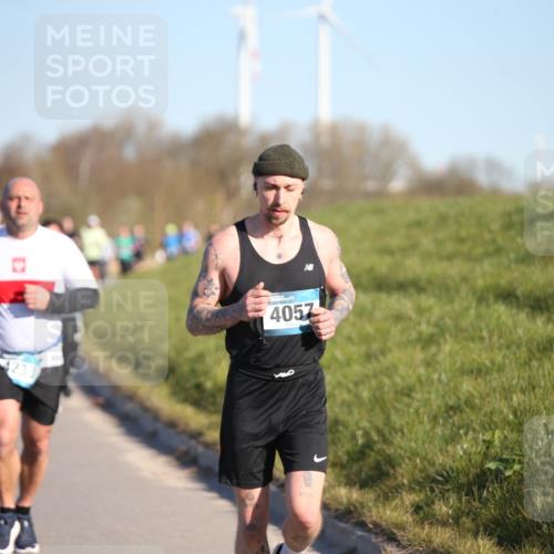 06.04.2025 - 44. Internationalen Wilhelmsburger Insellauf Jannik Wohlers http://msf.ph/oto/7611370 06.04.2025 09:27:15 Laufen 4233, 4057, 390 meine-sportfotos.de