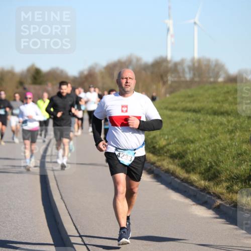 06.04.2025 - 44. Internationalen Wilhelmsburger Insellauf Jannik Wohlers http://msf.ph/oto/7611389 06.04.2025 09:27:16 Laufen 4233 meine-sportfotos.de