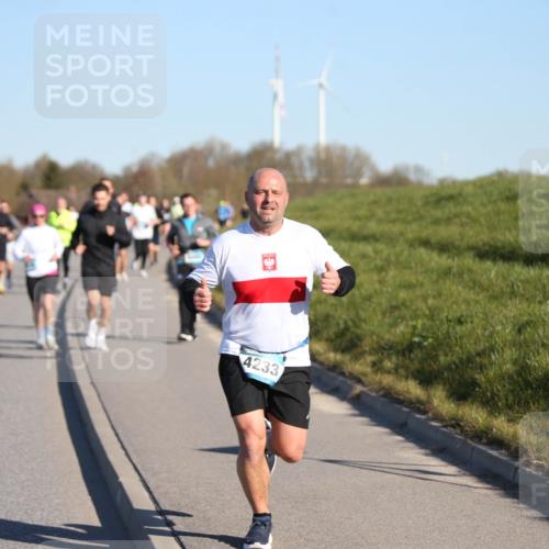 06.04.2025 - 44. Internationalen Wilhelmsburger Insellauf Jannik Wohlers http://msf.ph/oto/7611402 06.04.2025 09:27:17 Laufen 4233 meine-sportfotos.de