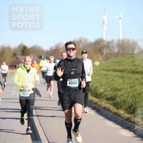 06.04.2025 - 44. Internationalen Wilhelmsburger Insellauf Jannik Wohlers http://msf.ph/oto/7611504 06.04.2025 09:27:24 Laufen 4129, 3635, 4065 meine-sportfotos.de