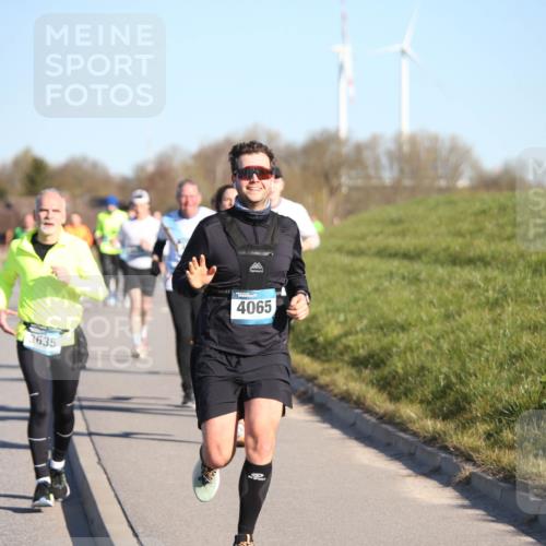 06.04.2025 - 44. Internationalen Wilhelmsburger Insellauf Jannik Wohlers http://msf.ph/oto/7611512 06.04.2025 09:27:24 Laufen 4129, 3635, 4065 meine-sportfotos.de