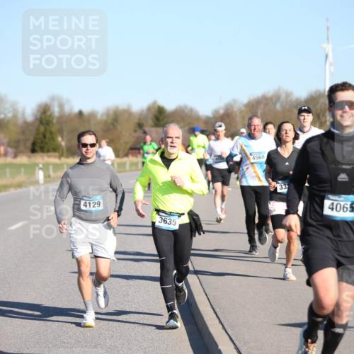 06.04.2025 - 44. Internationalen Wilhelmsburger Insellauf Jannik Wohlers http://msf.ph/oto/7611523 06.04.2025 09:27:25 Laufen 4129, 3635, 4152, 4560, 33, 4065 meine-sportfotos.de