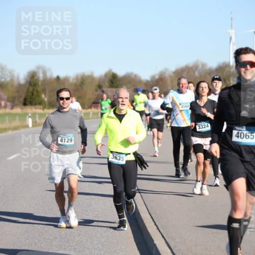 06.04.2025 - 44. Internationalen Wilhelmsburger Insellauf Jannik Wohlers http://msf.ph/oto/7611525 06.04.2025 09:27:25 Laufen 4129, 3635, 4560, 3324, 4065 meine-sportfotos.de