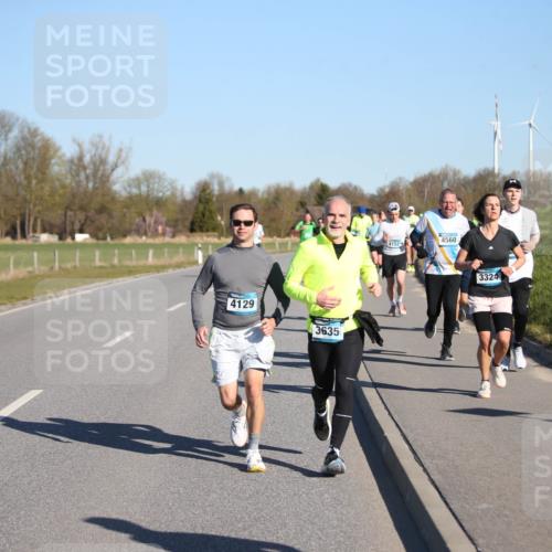 06.04.2025 - 44. Internationalen Wilhelmsburger Insellauf Jannik Wohlers http://msf.ph/oto/7611550 06.04.2025 09:27:26 Laufen 4129, 3635, 4560, 4152, 3324 meine-sportfotos.de