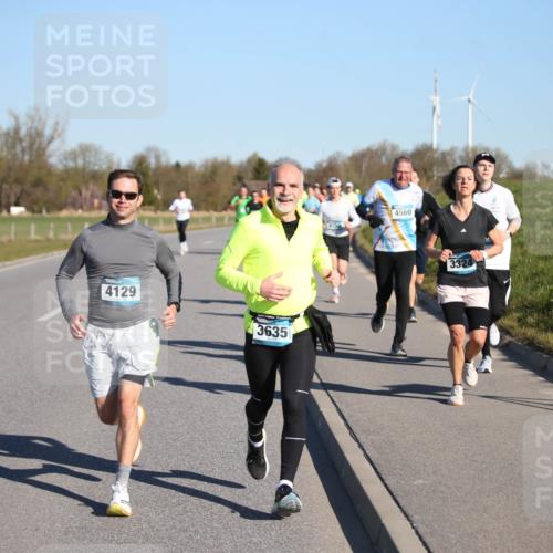 06.04.2025 - 44. Internationalen Wilhelmsburger Insellauf Jannik Wohlers http://msf.ph/oto/7611565 06.04.2025 09:27:27 Laufen 4129, 3635, 415, 4560, 3324 meine-sportfotos.de