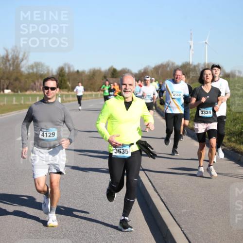 06.04.2025 - 44. Internationalen Wilhelmsburger Insellauf Jannik Wohlers http://msf.ph/oto/7611567 06.04.2025 09:27:27 Laufen 4129, 3635, 4152, 4560, 3324 meine-sportfotos.de