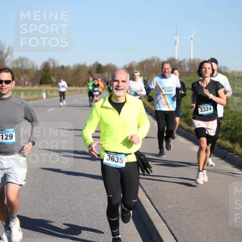 06.04.2025 - 44. Internationalen Wilhelmsburger Insellauf Jannik Wohlers http://msf.ph/oto/7611571 06.04.2025 09:27:27 Laufen 4129, 3635, 4560, 3324 meine-sportfotos.de