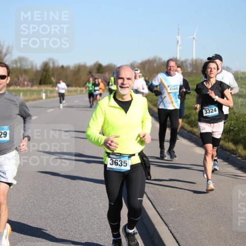 06.04.2025 - 44. Internationalen Wilhelmsburger Insellauf Jannik Wohlers http://msf.ph/oto/7611573 06.04.2025 09:27:27 Laufen 4129, 3635, 4560, 3324 meine-sportfotos.de