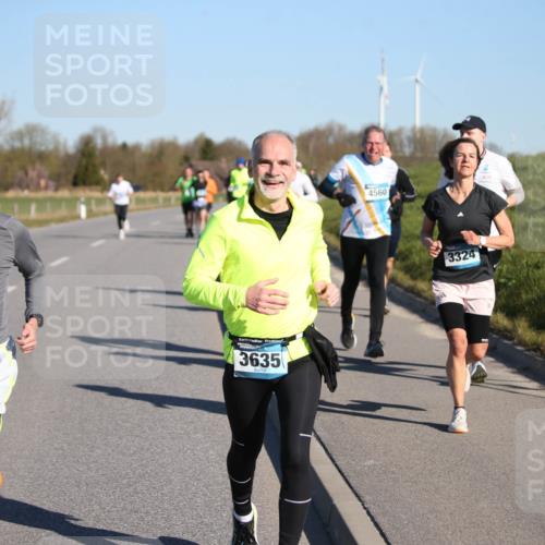 06.04.2025 - 44. Internationalen Wilhelmsburger Insellauf Jannik Wohlers http://msf.ph/oto/7611575 06.04.2025 09:27:28 Laufen 4129, 3635, 4560, 3324 meine-sportfotos.de