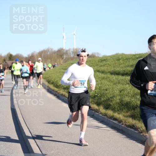 06.04.2025 - 44. Internationalen Wilhelmsburger Insellauf Jannik Wohlers http://msf.ph/oto/7611613 06.04.2025 09:27:31 Laufen 52, 0151 meine-sportfotos.de