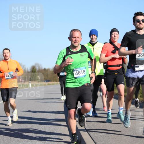 06.04.2025 - 44. Internationalen Wilhelmsburger Insellauf Jannik Wohlers http://msf.ph/oto/7611647 06.04.2025 09:27:38 Laufen 21, 4616, 43, 3863 meine-sportfotos.de