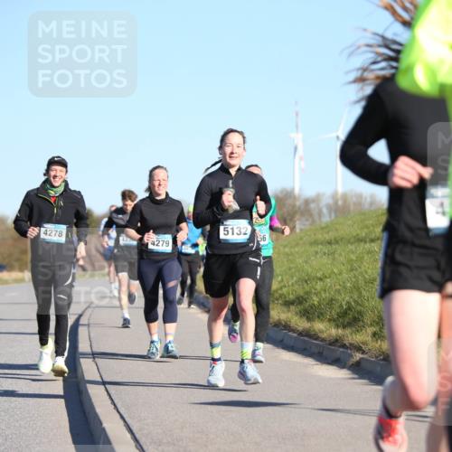 06.04.2025 - 44. Internationalen Wilhelmsburger Insellauf Jannik Wohlers http://msf.ph/oto/7611671 06.04.2025 09:27:39 Laufen 5132, 56, 4278, 425, 4279, 5143 meine-sportfotos.de