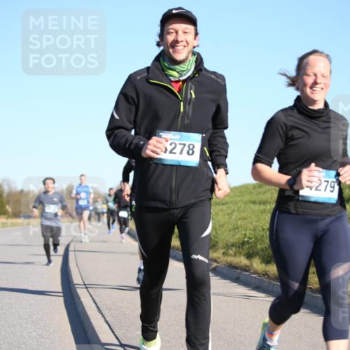 06.04.2025 - 44. Internationalen Wilhelmsburger Insellauf Jannik Wohlers http://msf.ph/oto/7611726 06.04.2025 09:27:43 Laufen 278, 279 meine-sportfotos.de