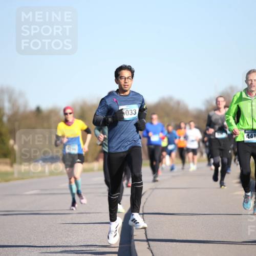 06.04.2025 - 44. Internationalen Wilhelmsburger Insellauf Jannik Wohlers http://msf.ph/oto/7611890 06.04.2025 09:27:56 Laufen 4396, 5033, 4412, 368 meine-sportfotos.de