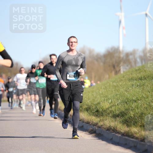 06.04.2025 - 44. Internationalen Wilhelmsburger Insellauf Jannik Wohlers http://msf.ph/oto/7611956 06.04.2025 09:28:02 Laufen 8, 4396, 500, 4067 meine-sportfotos.de