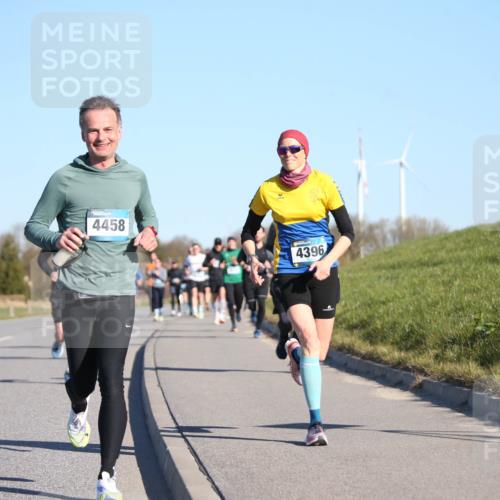 06.04.2025 - 44. Internationalen Wilhelmsburger Insellauf Jannik Wohlers http://msf.ph/oto/7611965 06.04.2025 09:28:03 Laufen 4458, 4396 meine-sportfotos.de