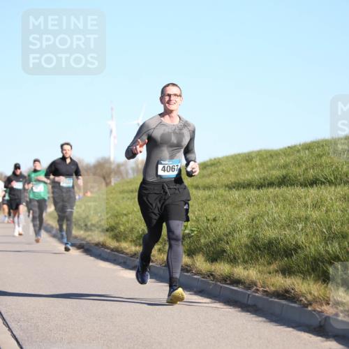 06.04.2025 - 44. Internationalen Wilhelmsburger Insellauf Jannik Wohlers http://msf.ph/oto/7612012 06.04.2025 09:28:05 Laufen 3177, 3503, 4067 meine-sportfotos.de