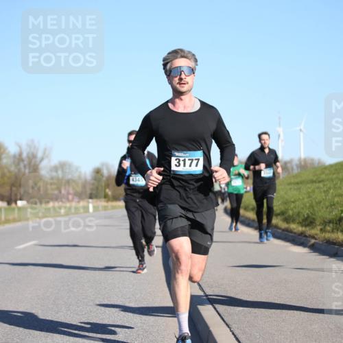 06.04.2025 - 44. Internationalen Wilhelmsburger Insellauf Jannik Wohlers http://msf.ph/oto/7612042 06.04.2025 09:28:07 Laufen 4346, 3177, 3503 meine-sportfotos.de