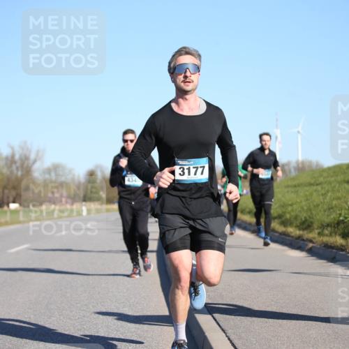 06.04.2025 - 44. Internationalen Wilhelmsburger Insellauf Jannik Wohlers http://msf.ph/oto/7612044 06.04.2025 09:28:07 Laufen 4346, 3177, 50 meine-sportfotos.de