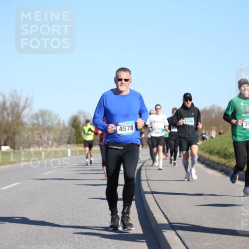 06.04.2025 - 44. Internationalen Wilhelmsburger Insellauf Jannik Wohlers http://msf.ph/oto/7612084 06.04.2025 09:28:09 Laufen 4578, 3178, 4389, 3574 meine-sportfotos.de