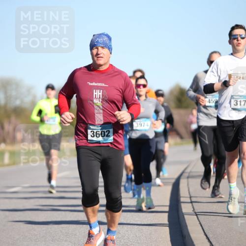 06.04.2025 - 44. Internationalen Wilhelmsburger Insellauf Jannik Wohlers http://msf.ph/oto/7612120 06.04.2025 09:28:13 Laufen 3602, 3974, 459, 3178 meine-sportfotos.de