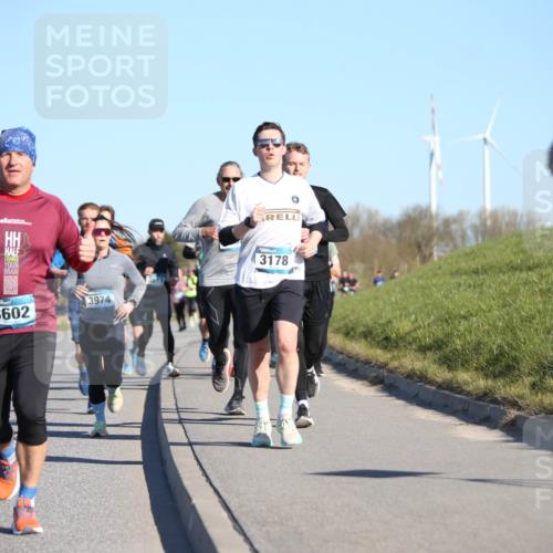 06.04.2025 - 44. Internationalen Wilhelmsburger Insellauf Jannik Wohlers http://msf.ph/oto/7612125 06.04.2025 09:28:13 Laufen 3602, 3974, 3178 meine-sportfotos.de