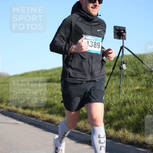 06.04.2025 - 44. Internationalen Wilhelmsburger Insellauf Jannik Wohlers http://msf.ph/oto/7612131 06.04.2025 09:28:14 Laufen 178, 1389 meine-sportfotos.de