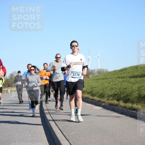 06.04.2025 - 44. Internationalen Wilhelmsburger Insellauf Jannik Wohlers http://msf.ph/oto/7612144 06.04.2025 09:28:14 Laufen 3602, 1206, 397, 4591, 3178 meine-sportfotos.de