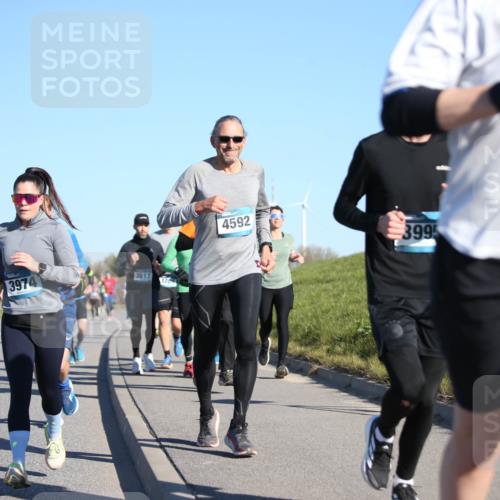 06.04.2025 - 44. Internationalen Wilhelmsburger Insellauf Jannik Wohlers http://msf.ph/oto/7612186 06.04.2025 09:28:16 Laufen 4128, 3974, 3617, 376, 4592, 3995, 3178 meine-sportfotos.de