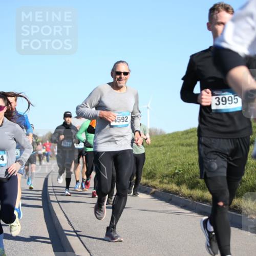 06.04.2025 - 44. Internationalen Wilhelmsburger Insellauf Jannik Wohlers http://msf.ph/oto/7612191 06.04.2025 09:28:17 Laufen 128, 3974, 3617, 3709, 592, 3995 meine-sportfotos.de