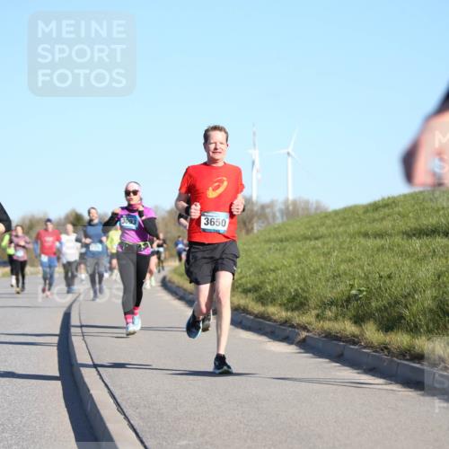 06.04.2025 - 44. Internationalen Wilhelmsburger Insellauf Jannik Wohlers http://msf.ph/oto/7612251 06.04.2025 09:28:21 Laufen 3749, 3093, 3650 meine-sportfotos.de