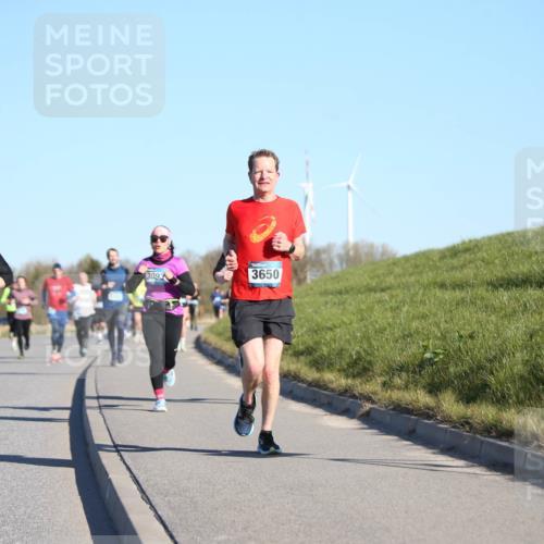 06.04.2025 - 44. Internationalen Wilhelmsburger Insellauf Jannik Wohlers http://msf.ph/oto/7612253 06.04.2025 09:28:21 Laufen 3749, 3093, 3650 meine-sportfotos.de