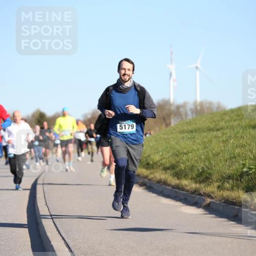06.04.2025 - 44. Internationalen Wilhelmsburger Insellauf Jannik Wohlers http://msf.ph/oto/7612317 06.04.2025 09:28:26 Laufen 5179 meine-sportfotos.de