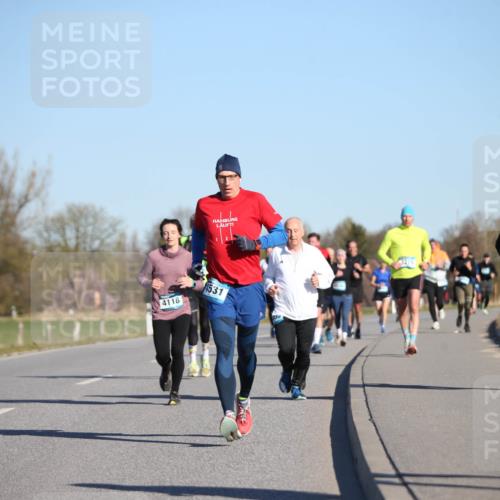 06.04.2025 - 44. Internationalen Wilhelmsburger Insellauf Jannik Wohlers http://msf.ph/oto/7612320 06.04.2025 09:28:27 Laufen 4118, 531, 3215, 38, 517 meine-sportfotos.de