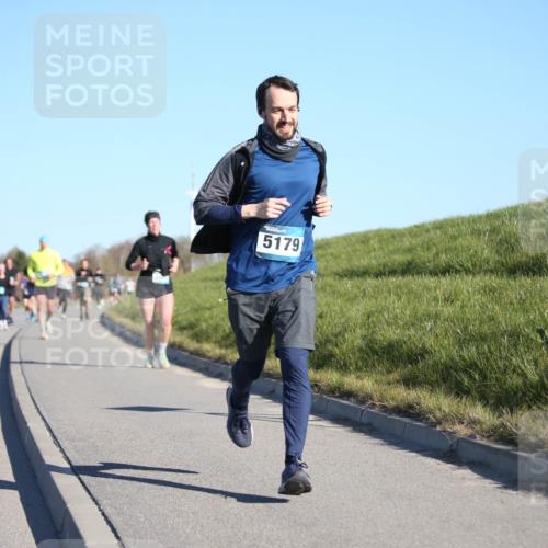 06.04.2025 - 44. Internationalen Wilhelmsburger Insellauf Jannik Wohlers http://msf.ph/oto/7612328 06.04.2025 09:28:28 Laufen 4118, 531, 5179 meine-sportfotos.de
