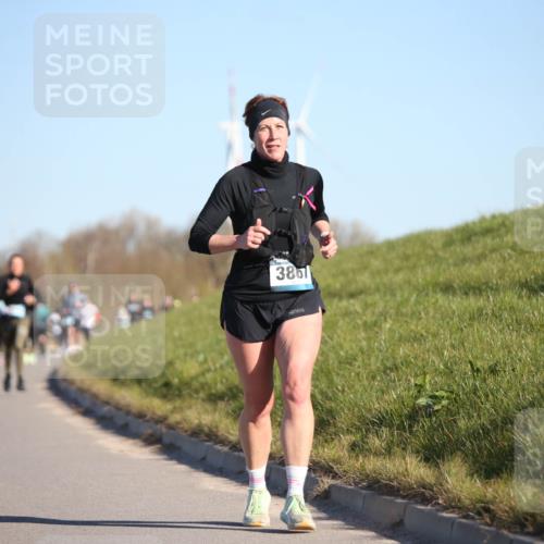 06.04.2025 - 44. Internationalen Wilhelmsburger Insellauf Jannik Wohlers http://msf.ph/oto/7612344 06.04.2025 09:28:30 Laufen 3867 meine-sportfotos.de