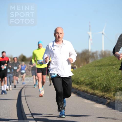 06.04.2025 - 44. Internationalen Wilhelmsburger Insellauf Jannik Wohlers http://msf.ph/oto/7612361 06.04.2025 09:28:31 Laufen 4455, 3867 meine-sportfotos.de