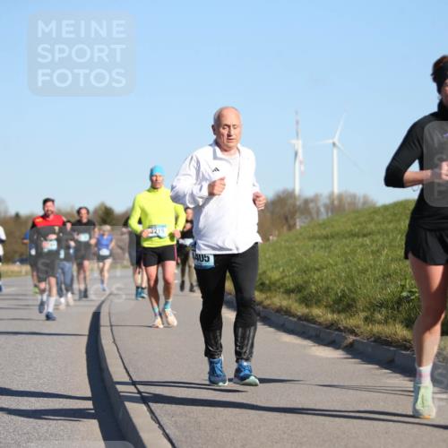 06.04.2025 - 44. Internationalen Wilhelmsburger Insellauf Jannik Wohlers http://msf.ph/oto/7612364 06.04.2025 09:28:31 Laufen 4455, 3215, 386, 405 meine-sportfotos.de