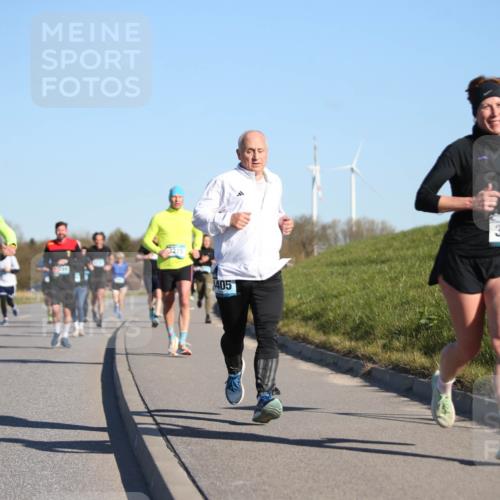 06.04.2025 - 44. Internationalen Wilhelmsburger Insellauf Jannik Wohlers http://msf.ph/oto/7612367 06.04.2025 09:28:31 Laufen 4455, 3215, 405, 3867 meine-sportfotos.de