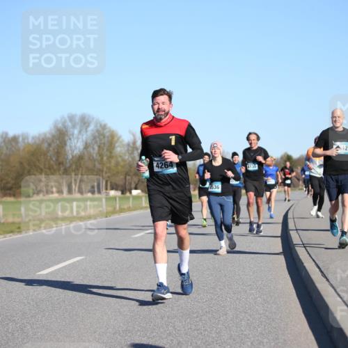 06.04.2025 - 44. Internationalen Wilhelmsburger Insellauf Jannik Wohlers http://msf.ph/oto/7612410 06.04.2025 09:28:37 Laufen 4264 meine-sportfotos.de