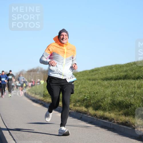 06.04.2025 - 44. Internationalen Wilhelmsburger Insellauf Jannik Wohlers http://msf.ph/oto/7612468 06.04.2025 09:28:41 Laufen 13255 meine-sportfotos.de