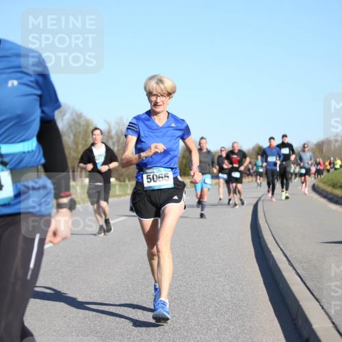 06.04.2025 - 44. Internationalen Wilhelmsburger Insellauf Jannik Wohlers http://msf.ph/oto/7612503 06.04.2025 09:28:43 Laufen 4144, 5065 meine-sportfotos.de