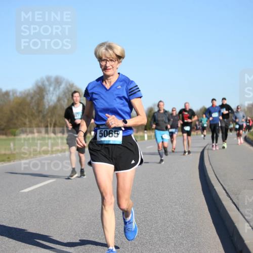 06.04.2025 - 44. Internationalen Wilhelmsburger Insellauf Jannik Wohlers http://msf.ph/oto/7612519 06.04.2025 09:28:44 Laufen 5065 meine-sportfotos.de