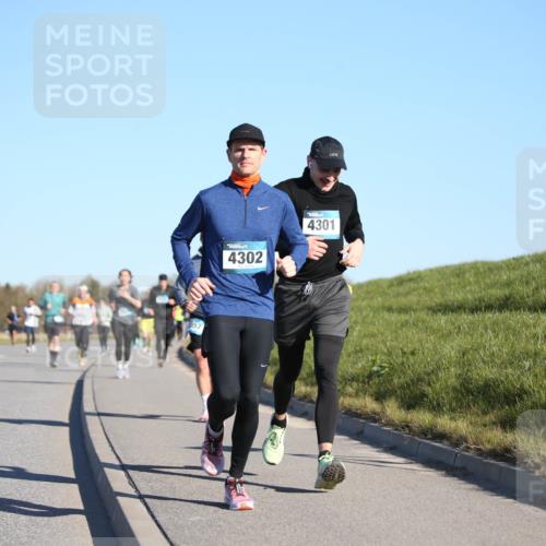 06.04.2025 - 44. Internationalen Wilhelmsburger Insellauf Jannik Wohlers http://msf.ph/oto/7612587 06.04.2025 09:28:50 Laufen 4365, 057, 4302, 4301 meine-sportfotos.de