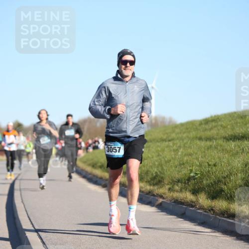 06.04.2025 - 44. Internationalen Wilhelmsburger Insellauf Jannik Wohlers http://msf.ph/oto/7612608 06.04.2025 09:28:52 Laufen 3057 meine-sportfotos.de