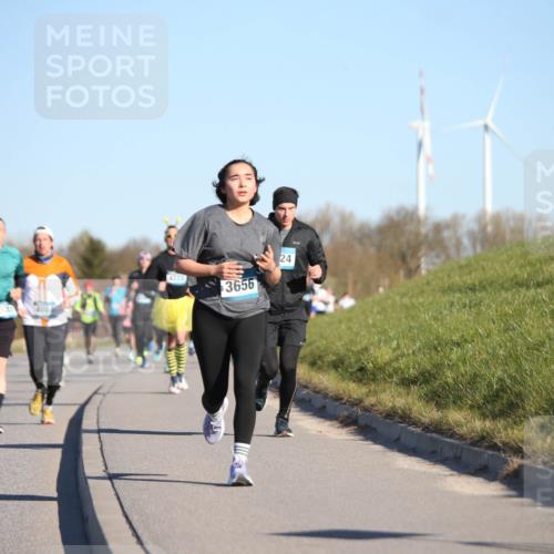 06.04.2025 - 44. Internationalen Wilhelmsburger Insellauf Jannik Wohlers http://msf.ph/oto/7612633 06.04.2025 09:28:54 Laufen 4084, 4222, 3656, 24 meine-sportfotos.de