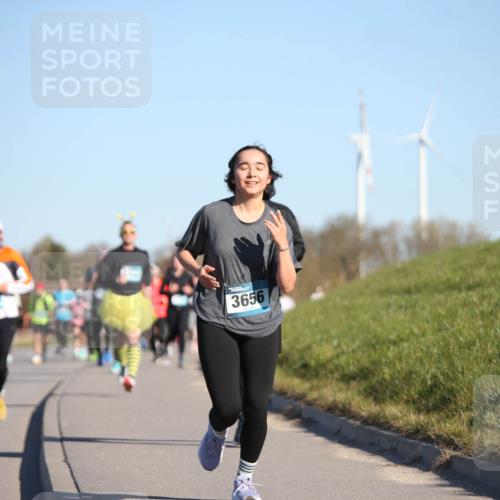 06.04.2025 - 44. Internationalen Wilhelmsburger Insellauf Jannik Wohlers http://msf.ph/oto/7612649 06.04.2025 09:28:54 Laufen 3656 meine-sportfotos.de