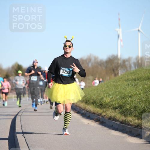 06.04.2025 - 44. Internationalen Wilhelmsburger Insellauf Jannik Wohlers http://msf.ph/oto/7612698 06.04.2025 09:28:58 Laufen 3281, 4222 meine-sportfotos.de